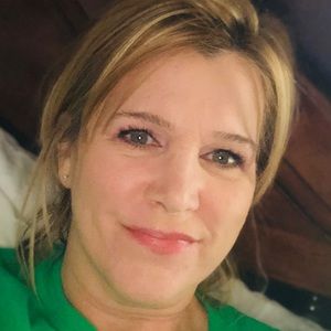 Meet your Posher, Debra